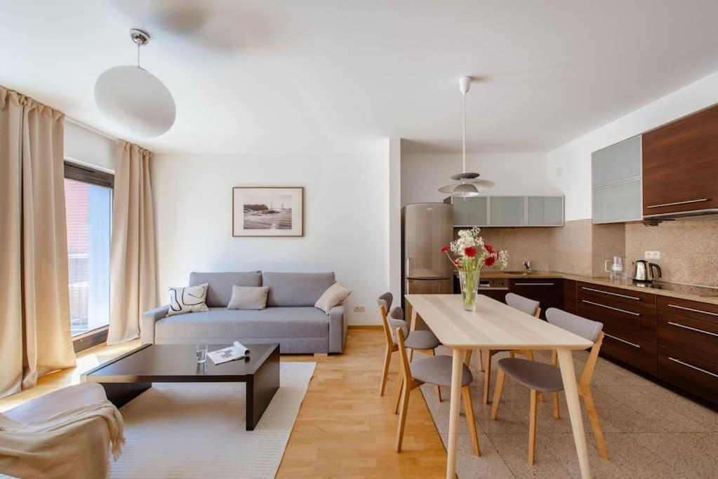 Wygodny Apartament Przy Dworcu Krakow Ngoại thất bức ảnh