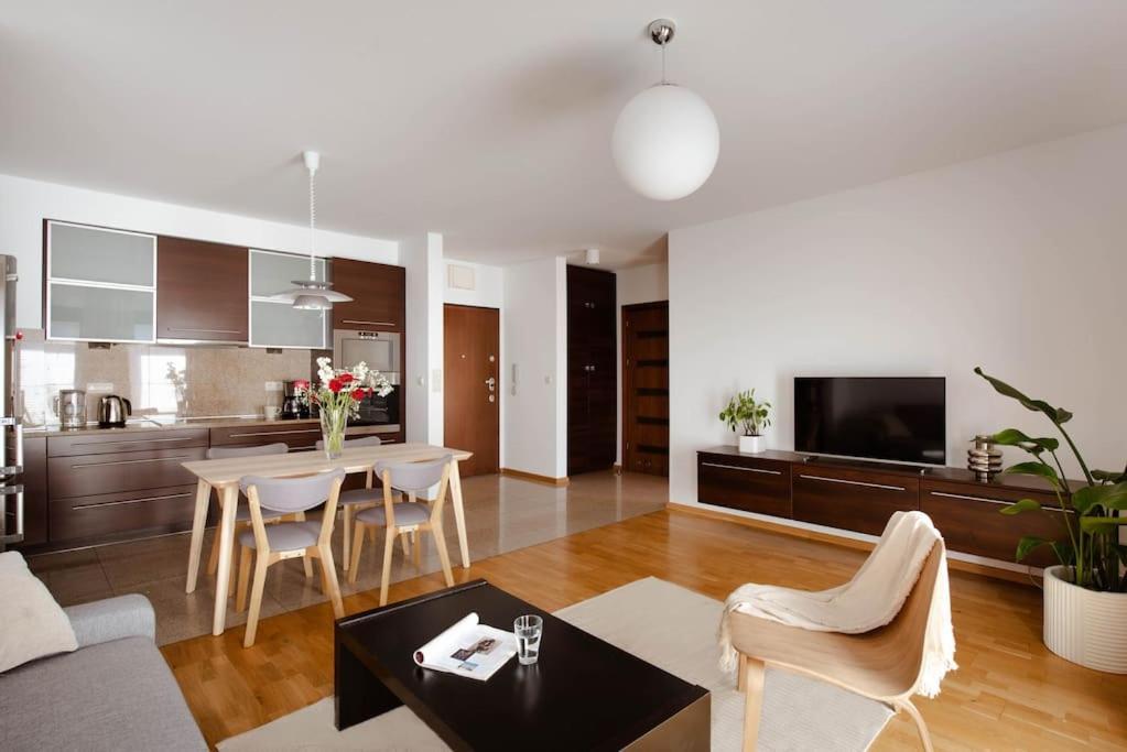 Wygodny Apartament Przy Dworcu Krakow Ngoại thất bức ảnh